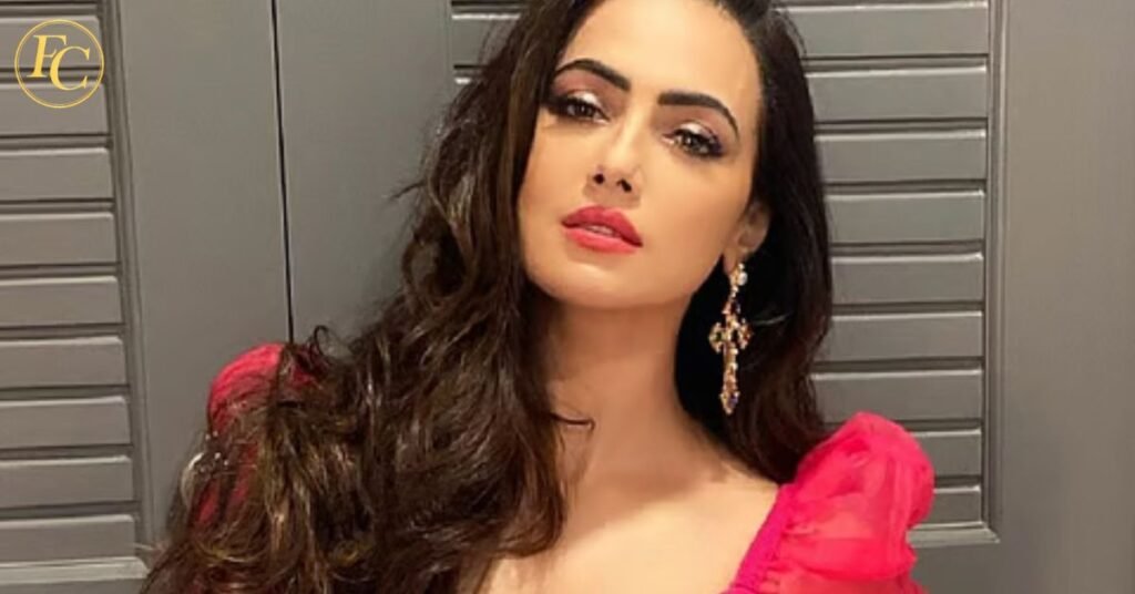 sana-khan-social-media