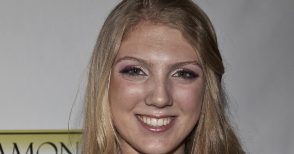 avery singer Education